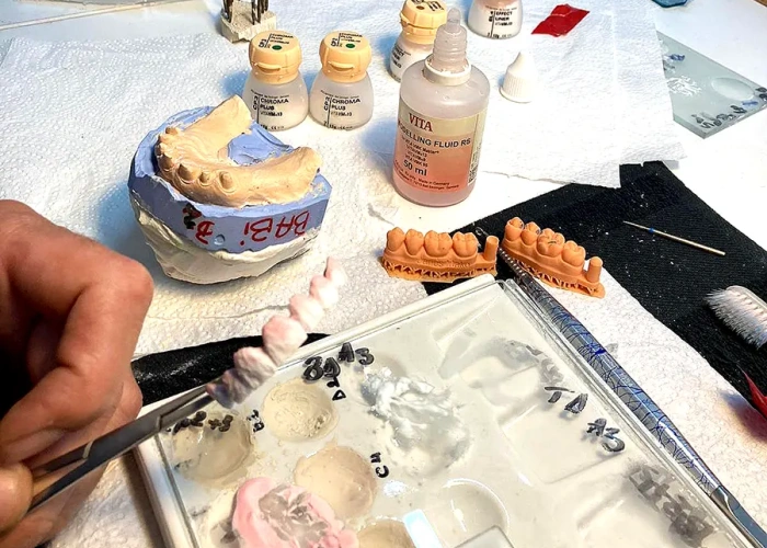 laborator de tehnica dentara pitesti